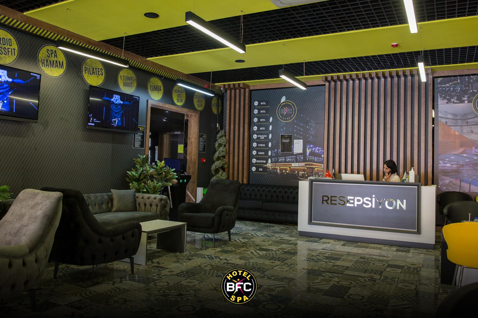BFC CLUB Özlüce resepsiyon ve lobi